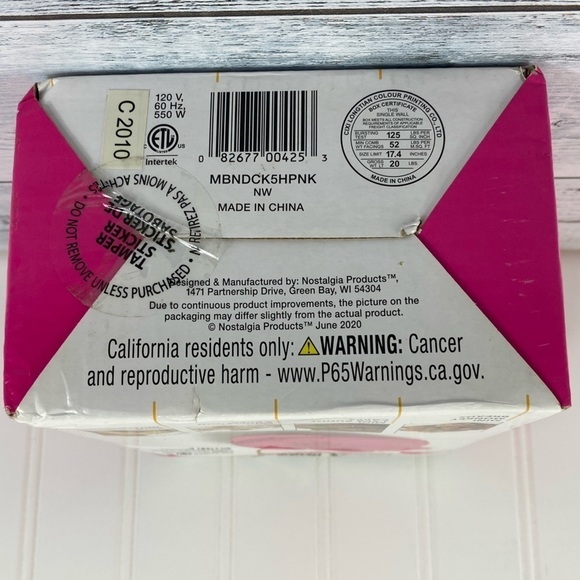 NEW Nostalgia‎ MyMini Lava Bundt Cake Maker Mini Countertop Baker Electric Pink - Picture 6 of 7